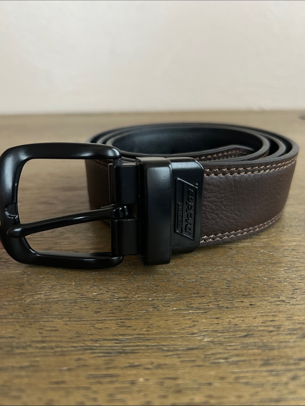 Dickies  Men's Reversible Brown/Black Leather Casual Belt Black Buckle. Size 34
